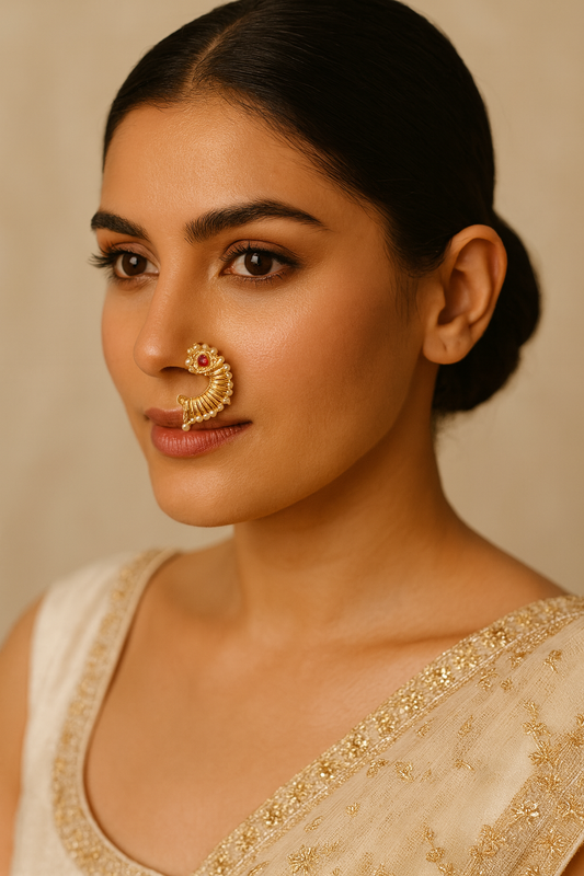 Traditional Maharashtrian Pearl & Kundan Nath
