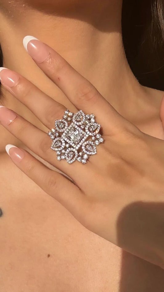 Naira Diamond Ring