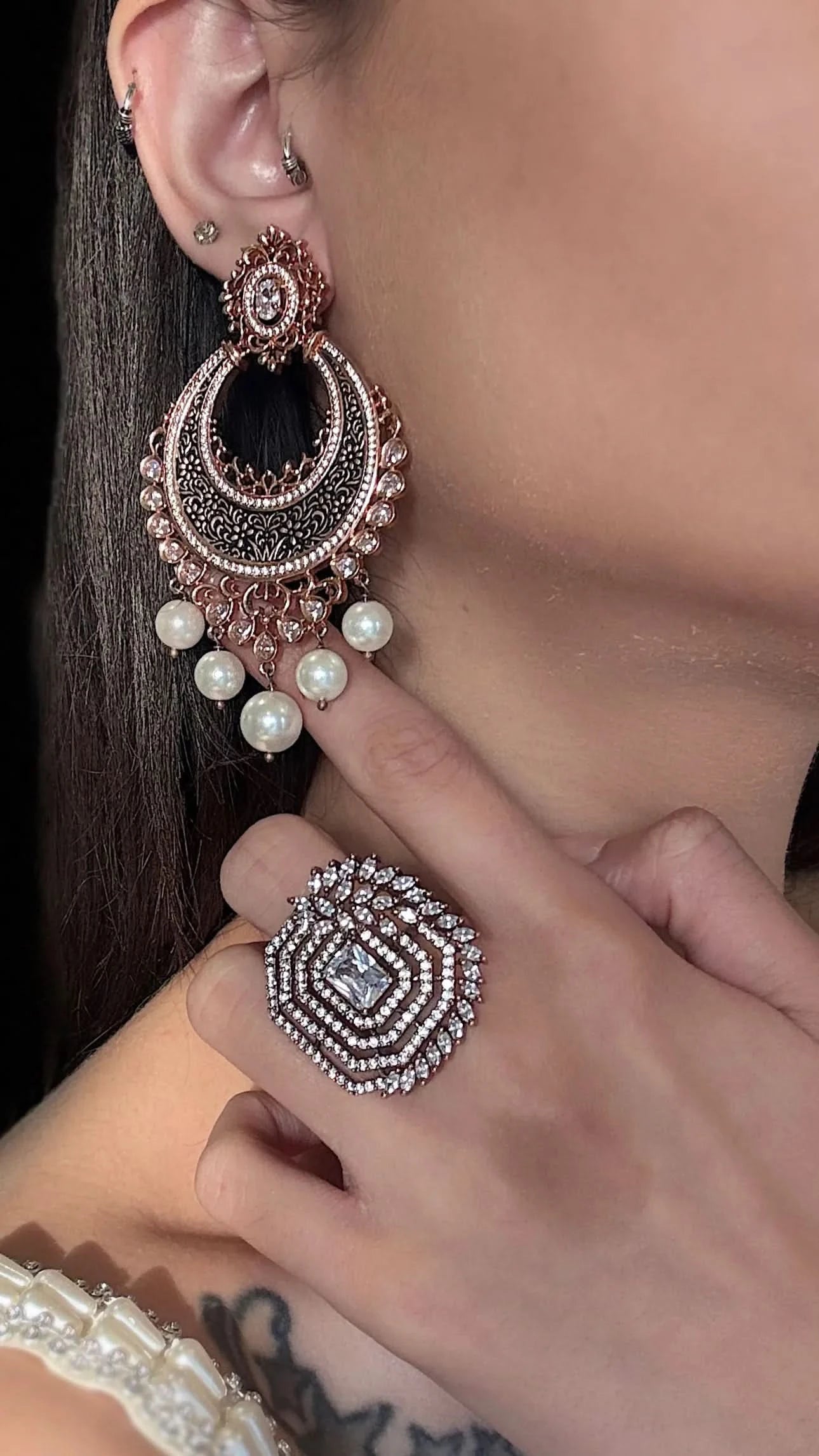 Vihana Halo Diamond Ring
