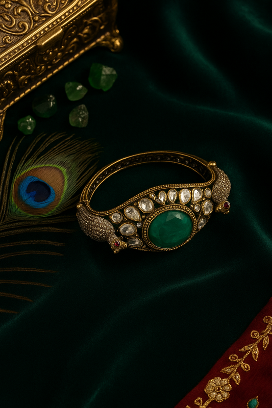 Emerald and Kundan Bangle