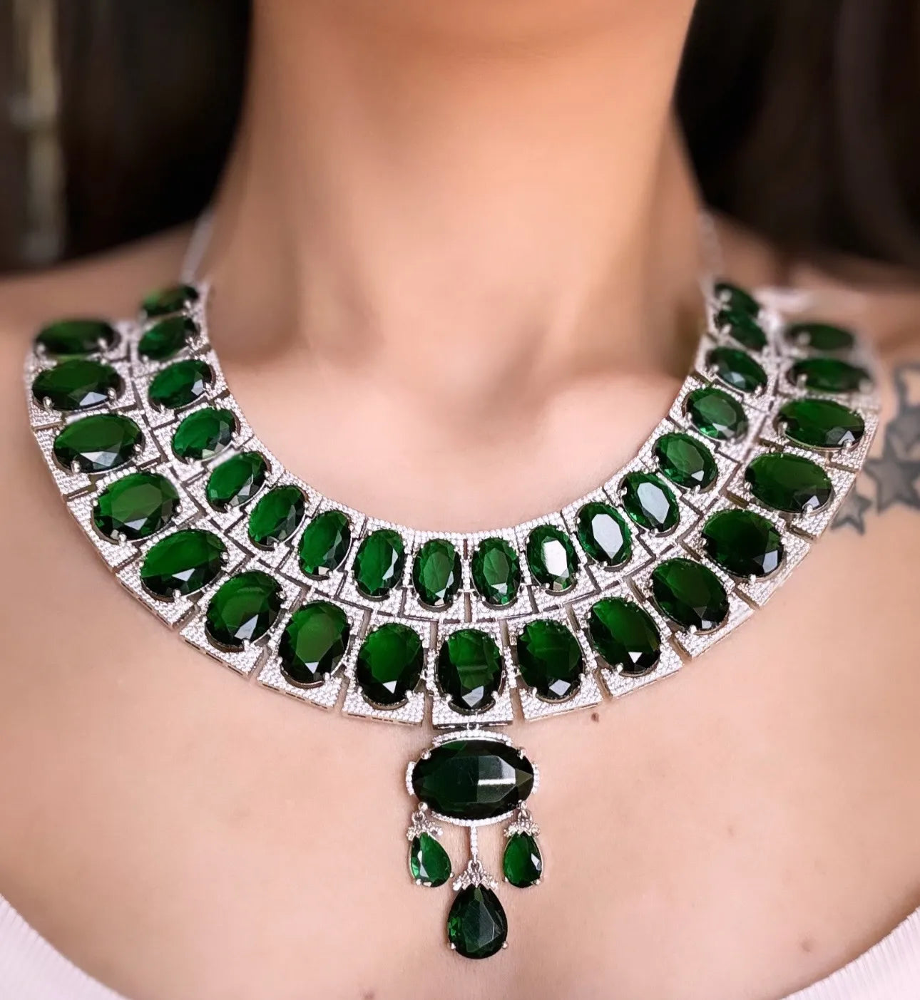 Emerald Dynasty Choker Set