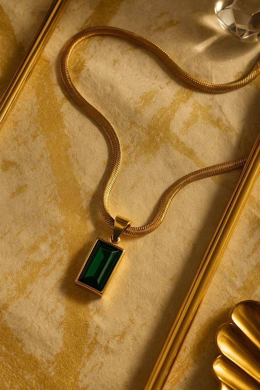Emerald Noir Rectangle Pendant Necklace