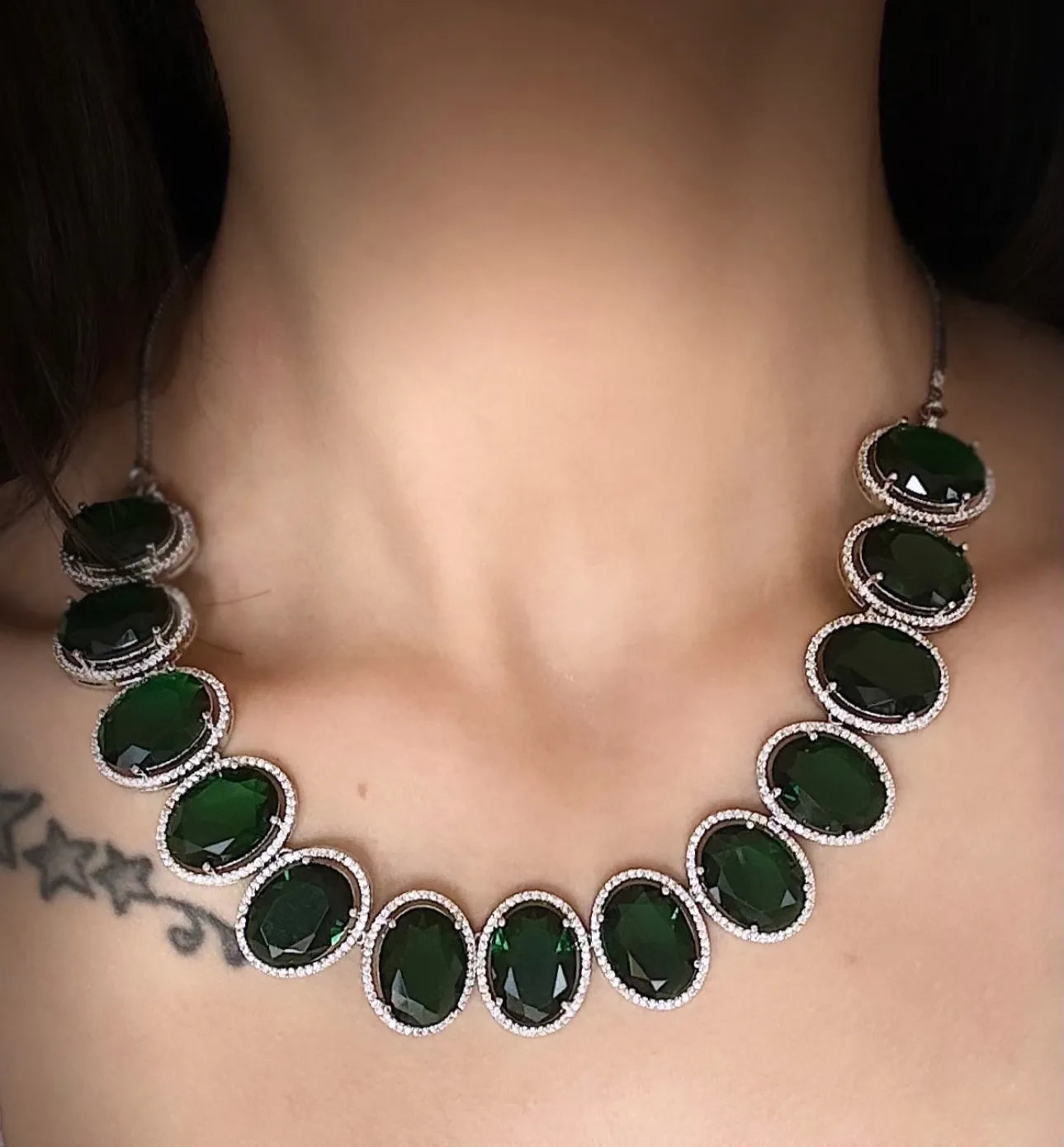 Emerald Aura Luxe Necklace Set