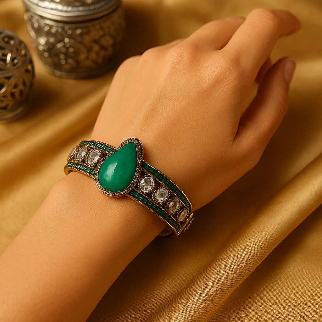 Emerald Kundan Statement Bangle