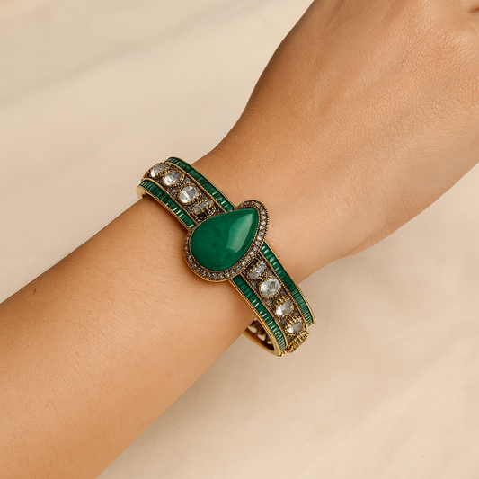 Emerald Kundan Statement Bangle