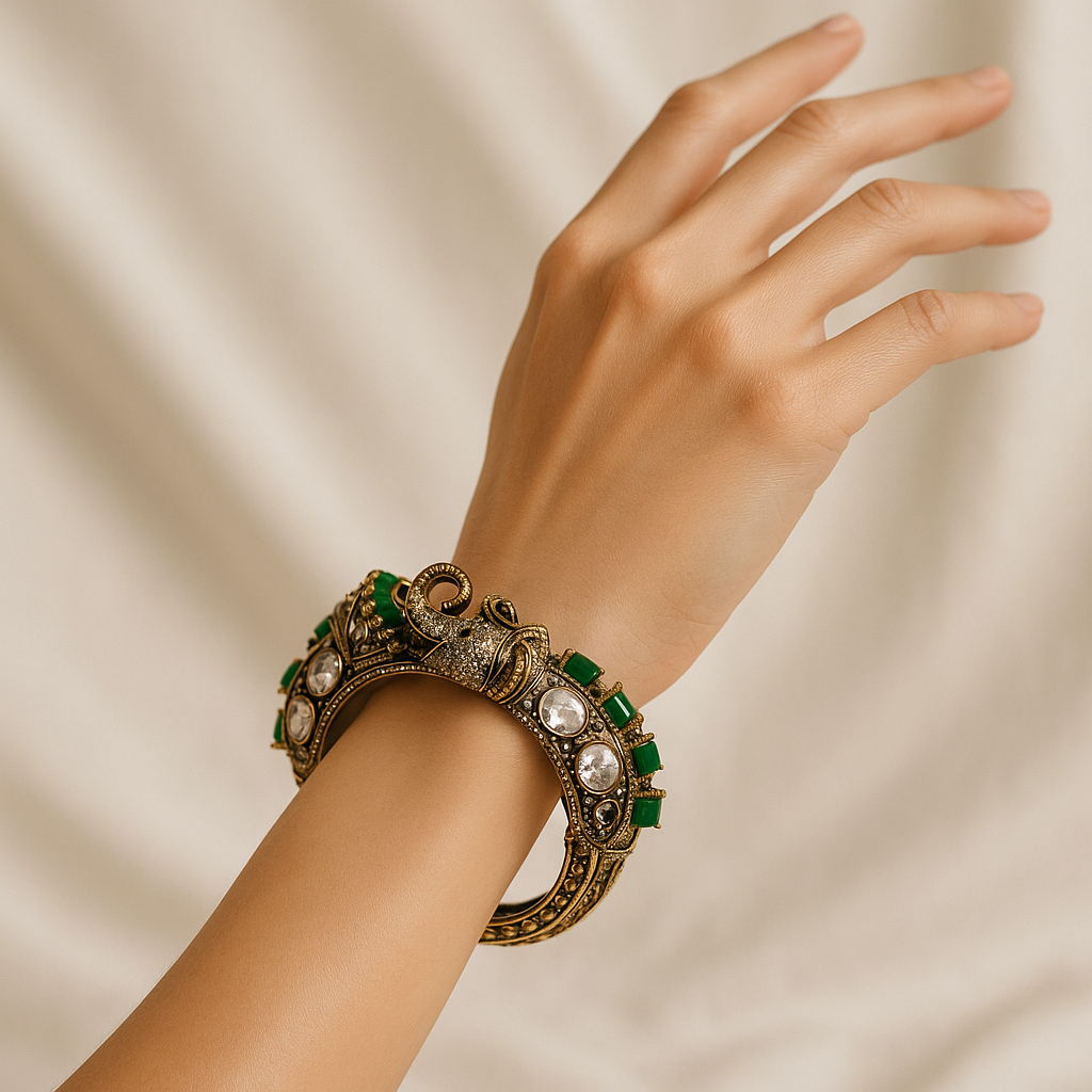 Emerald Elephant Kundan Bangle