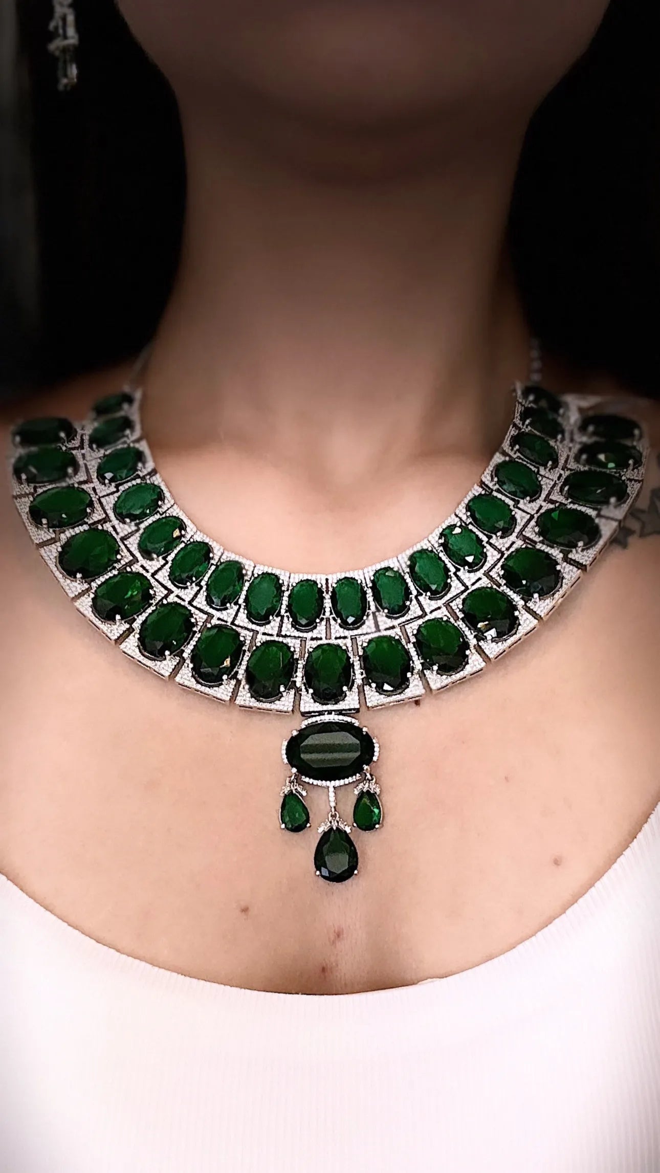 Emerald Dynasty Choker Set