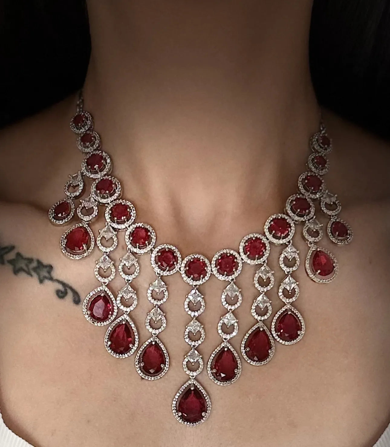 Rouge Cascade Diamond Necklace Set