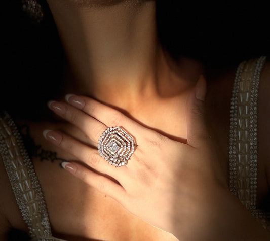 Vihana Halo Diamond Ring