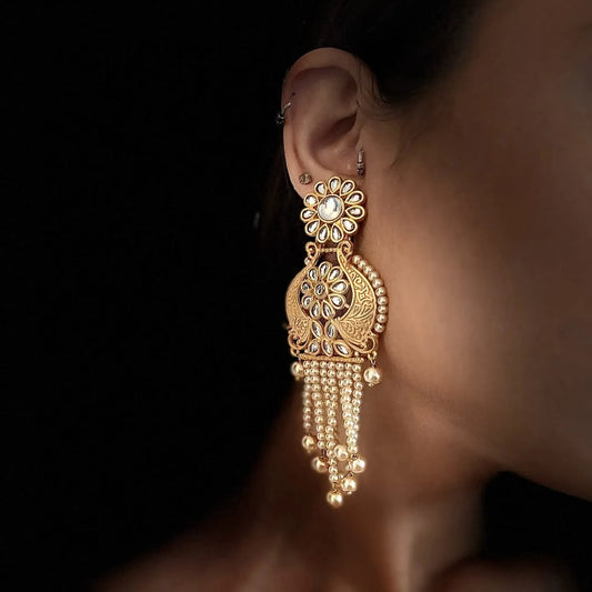 Aabroo Gold Kundan Earrings