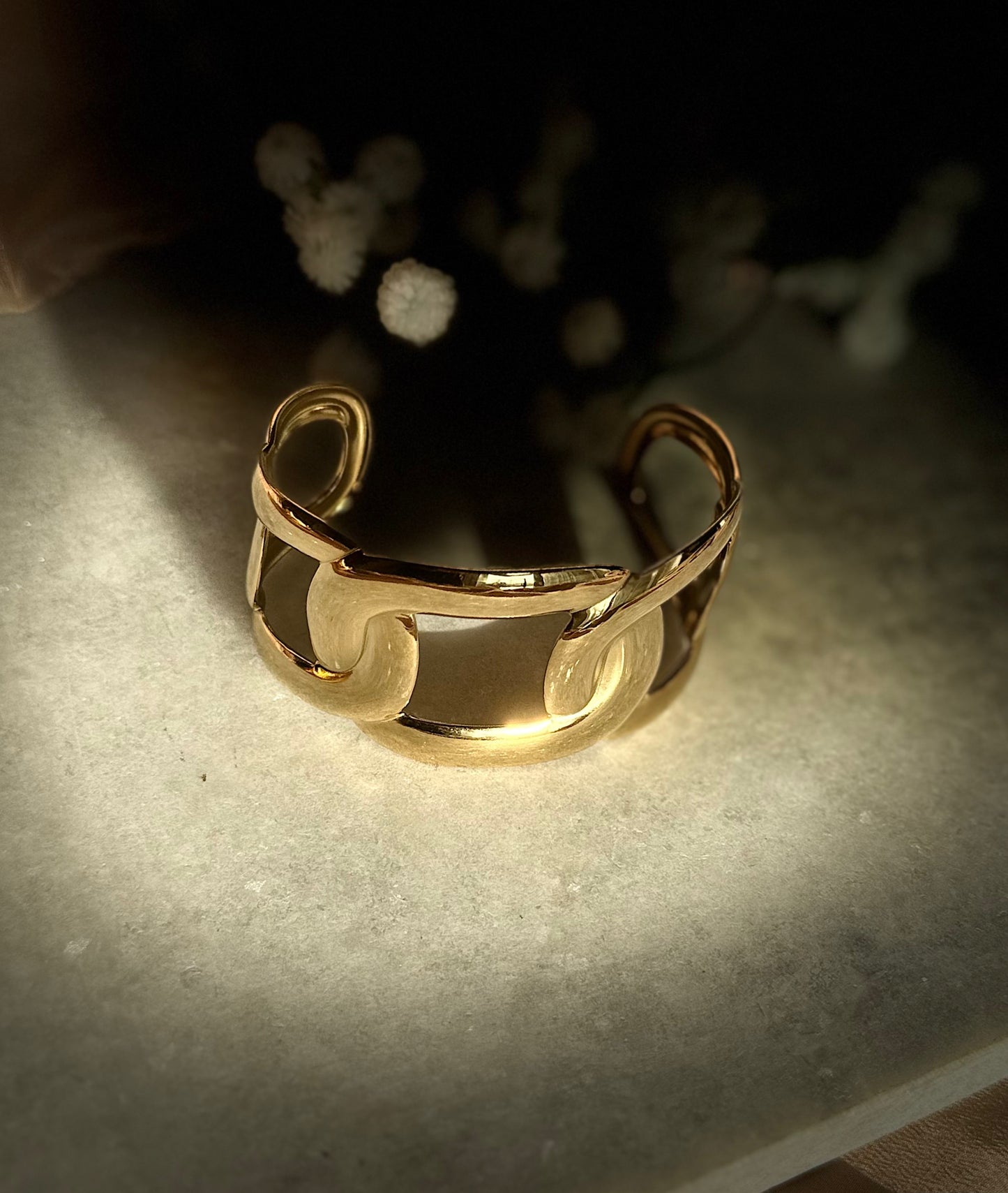 Gold Open Link Cuff Bracelet – Modern Cutout Design