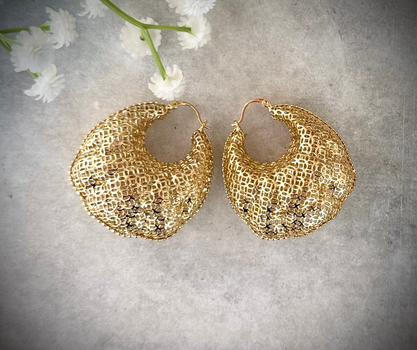 Textured Gold Hoop Earrings – Bold Mesh Design