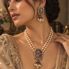 Gulnaar Pearl Jewellery Set