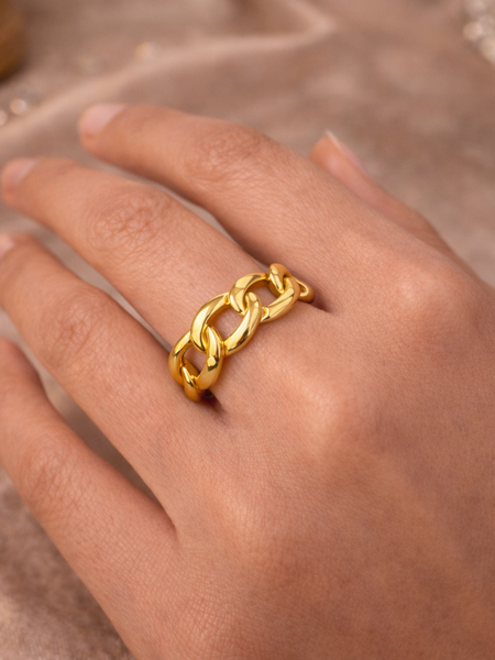 Golden Link Statement Ring