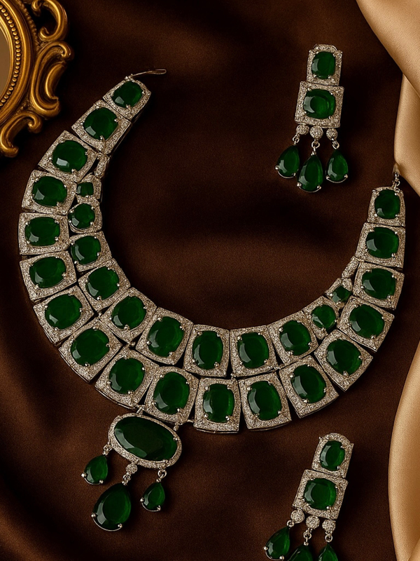 Emerald Dynasty Choker Set