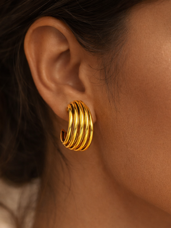 Aurelia Ribbed Gold Hoop Earrings
