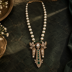 Mayur Emerald Pearl Men’s Necklace