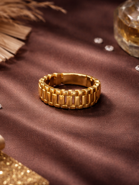 Golden Link Band Ring