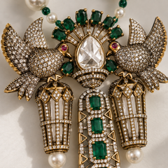 Bulbul Emerald Pearl Necklace & Earrings Set