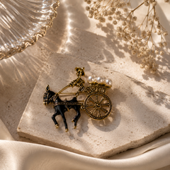 Vintage Pearl Carriage Brooch