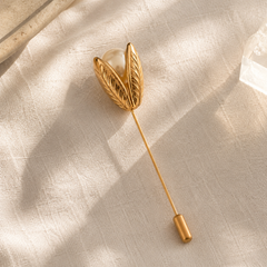 Aurelia Pearl Leaf Lapel Pin