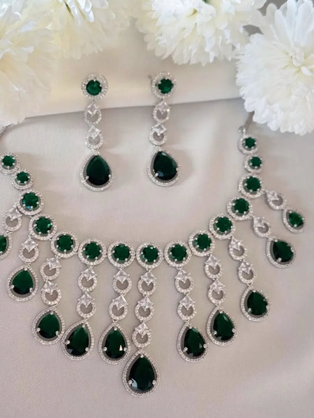 Emerald Empress Diamond Necklace Set
