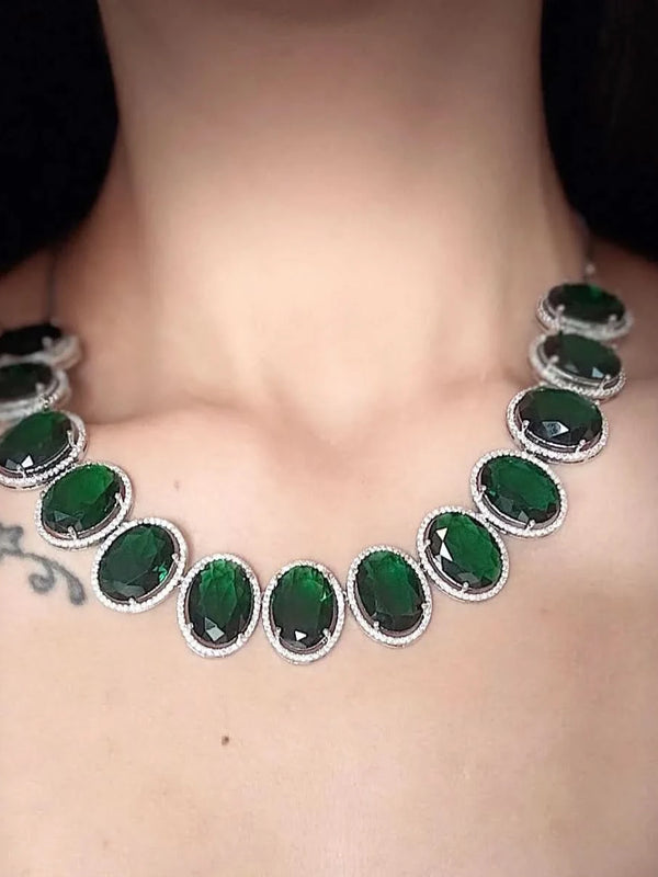 Emerald Aura Luxe Necklace Set