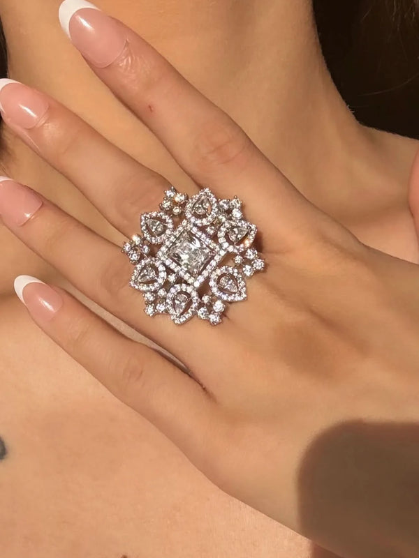 Naira Diamond Ring