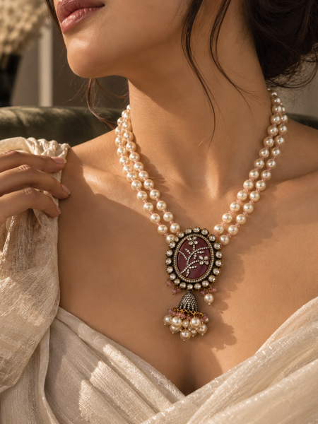 Gulnaar Pearl Jewellery Set