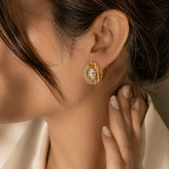 Éclat Halo Statement Stud Earrings