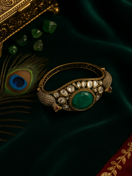 Emerald and Kundan Bangle