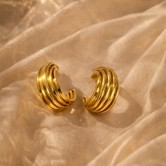 Aurelia Ribbed Gold Hoop Earrings