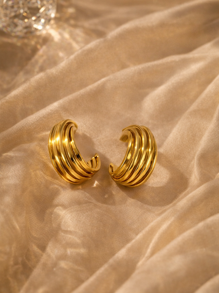 Aurelia Ribbed Gold Hoop Earrings