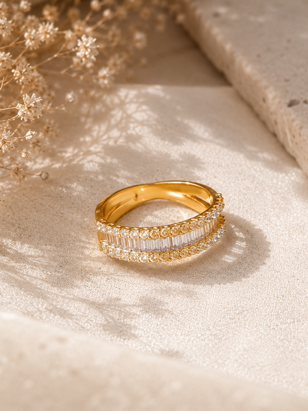 Lumière Baguette Ring