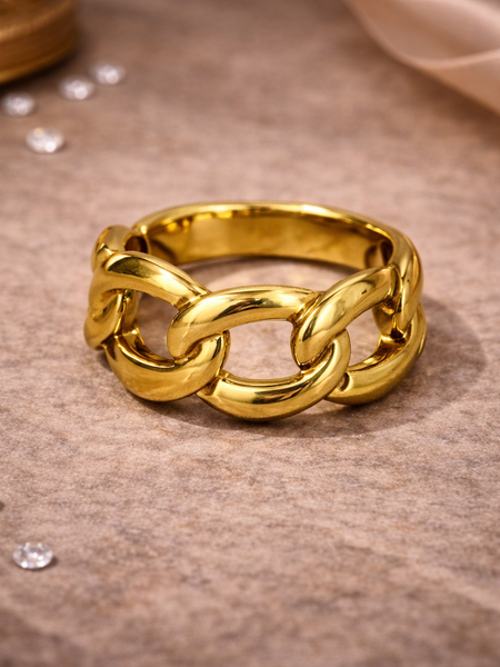 Golden Link Statement Ring