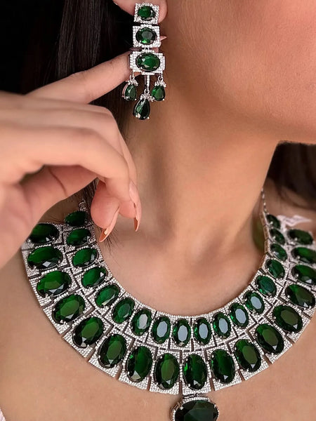 Emerald Dynasty Choker Set