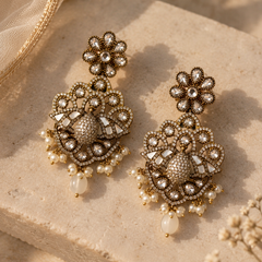Mayur Mahal Kundan Necklace & Earrings Set