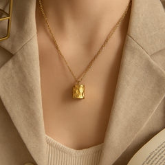 Aurea Hammered Pendant Necklace