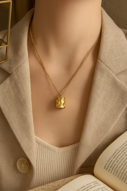 Aurea Hammered Pendant Necklace