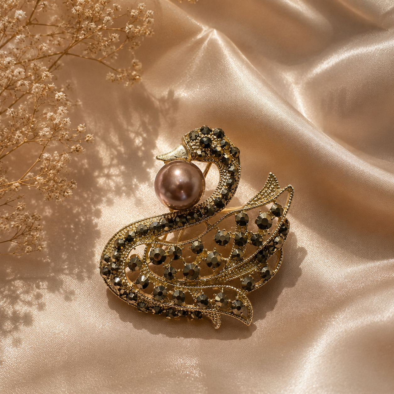 Noir Swan Pearl Brooch