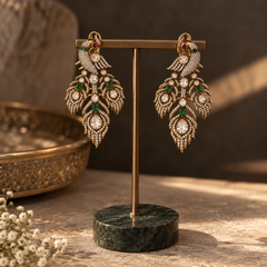Morni Emerald Polki Necklace & Earrings Set