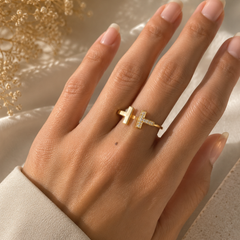 Twin T Ring