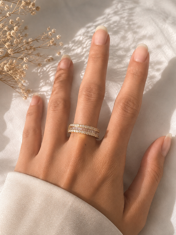 Lumière Baguette Ring