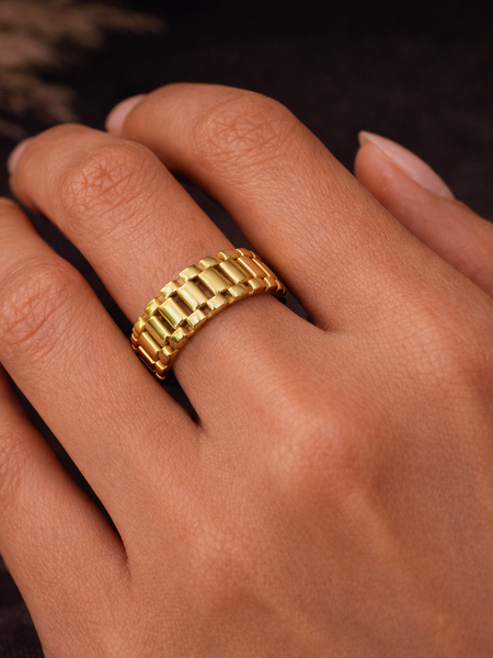 Golden Link Band Ring