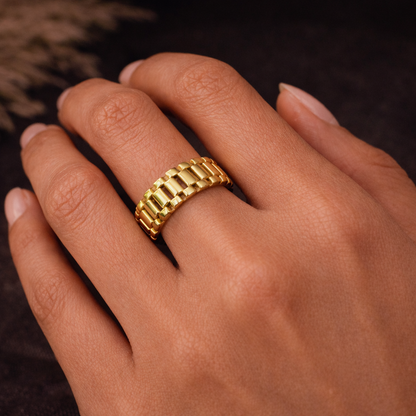 Golden Link Band Ring