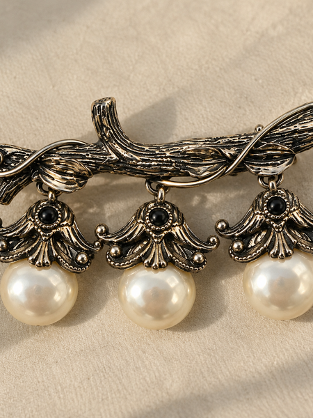 Elowen Victorian Pearl Brooch