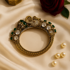 Emerald Elephant Kundan Bangle