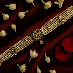 Pearl & Emerald Maatha Patti
