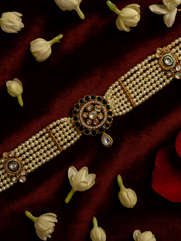 Pearl & Emerald Maatha Patti