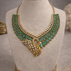 Emerald Swan Heritage Necklace Set